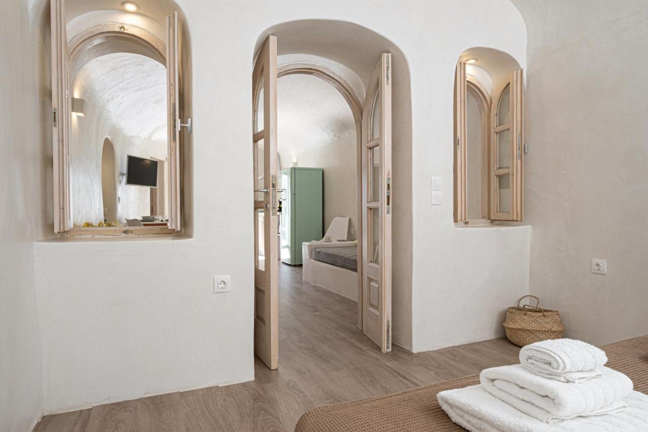 White Orchid Cave House & Studio Pýrgos Buitenkant foto